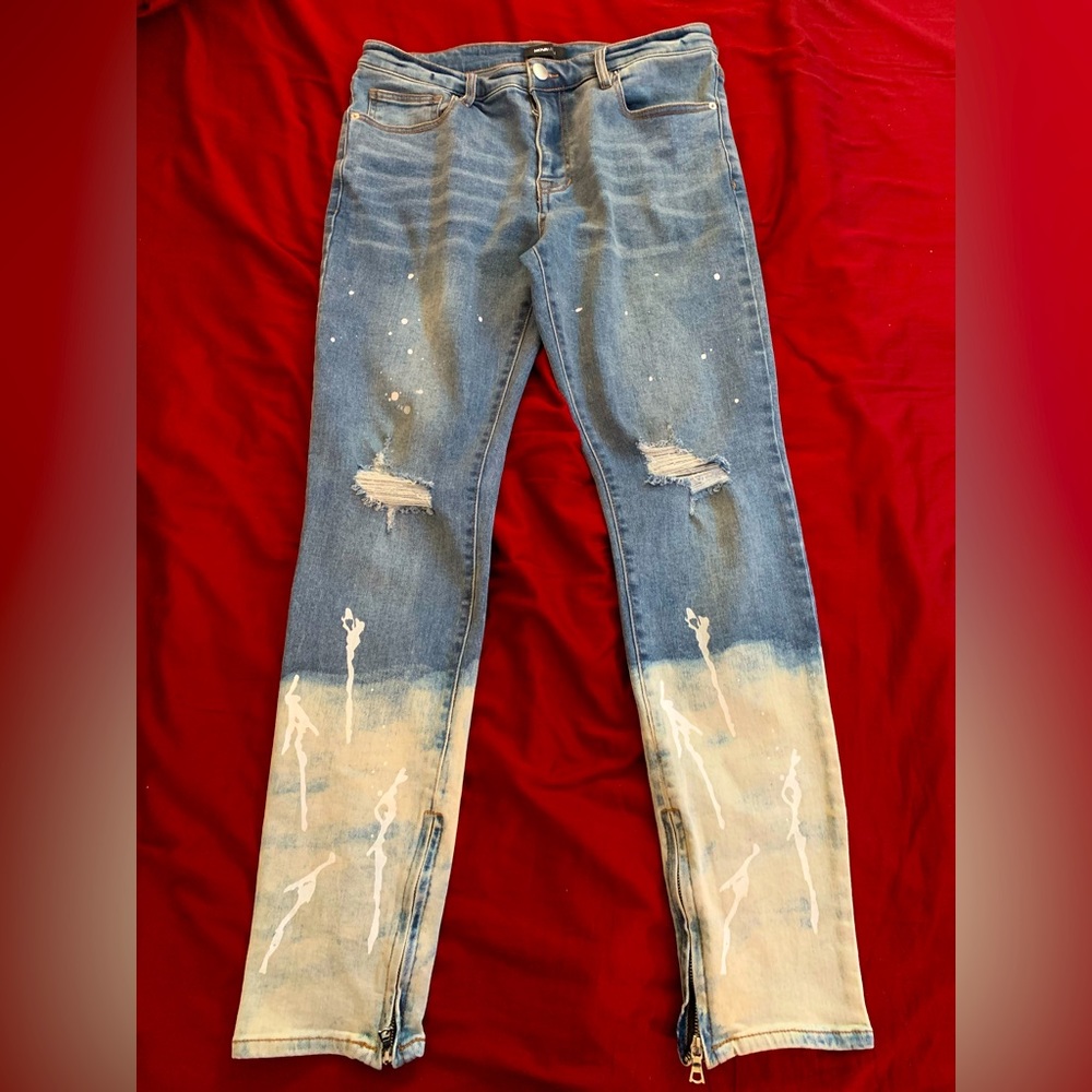 Mens FashionNova Distressed Paint Splatter Jeans